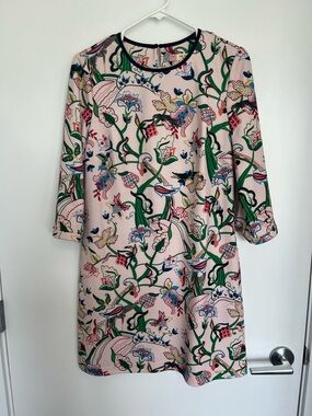 siannise love island green dress Pale Green Lily Print Drape Neck Midi Dress | Shayyla